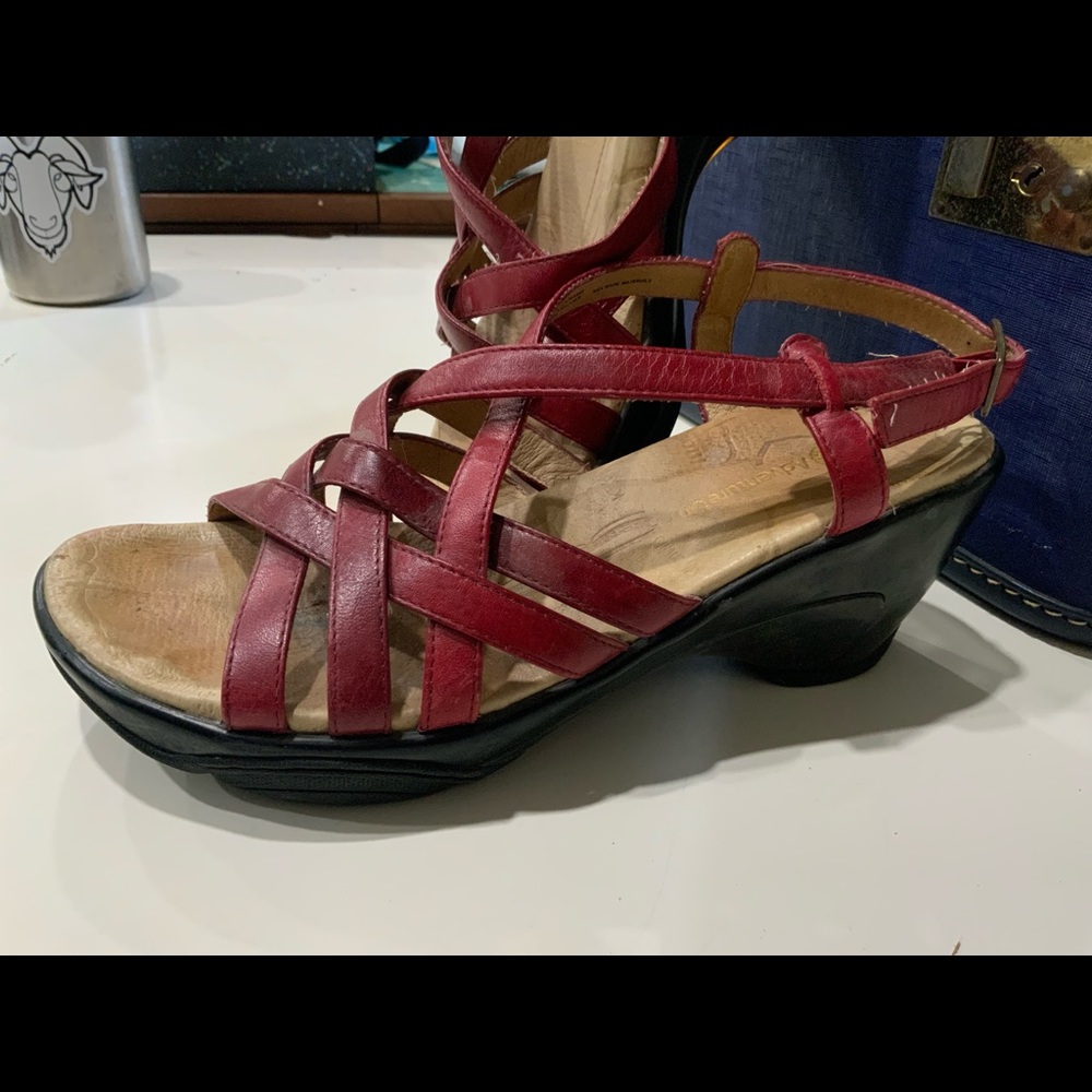 J-41 Barbados Strappy Red Wedge Sandals. Size 8